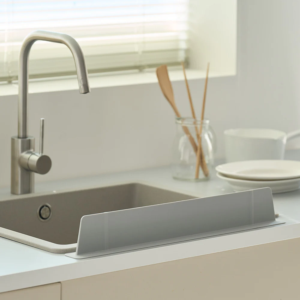Saengong Sink Splash Guard Grey - Image 3